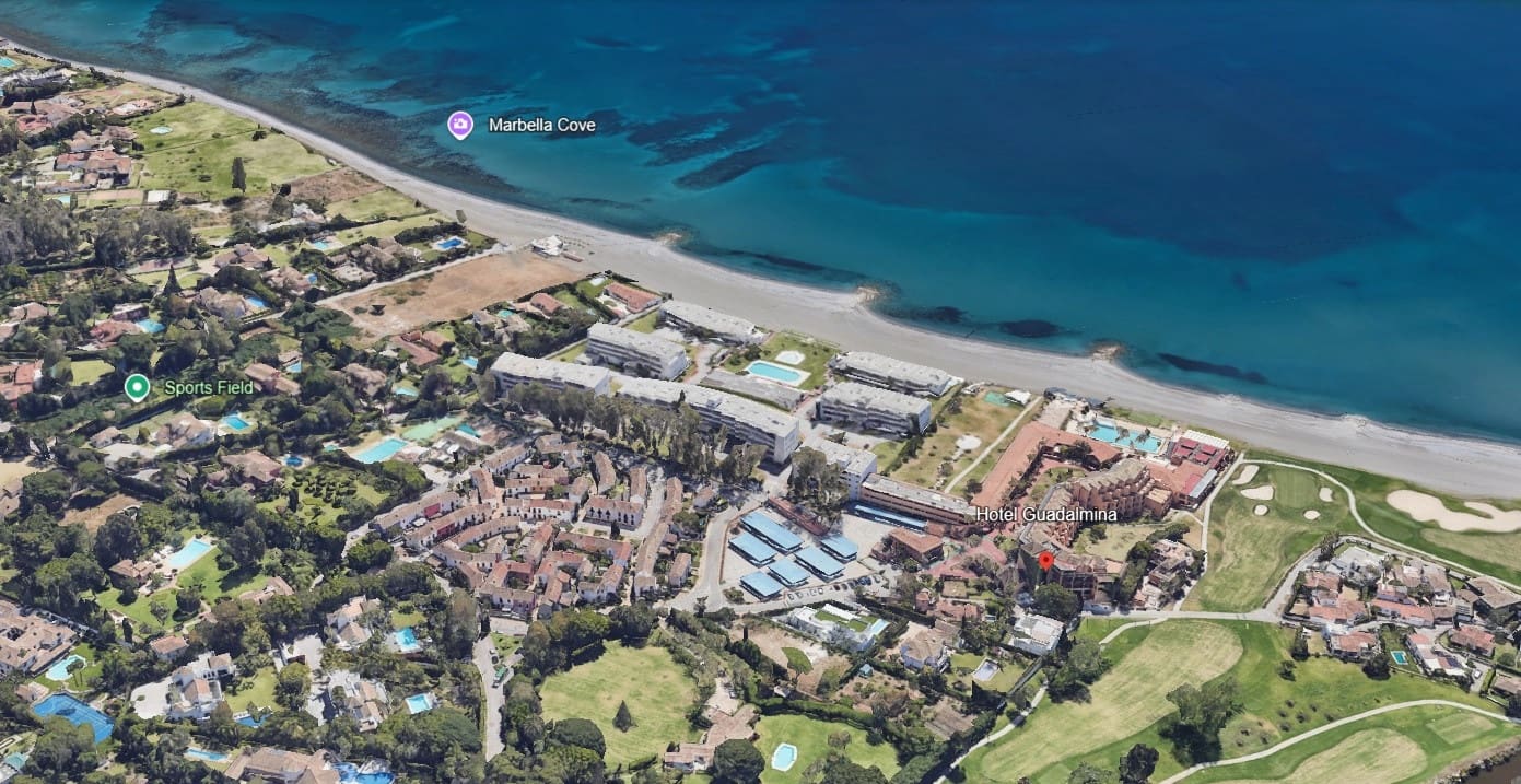 3 soveværelse Byhus til salg i Guadalmina med swimmingpool garage - € 560.000 (Ref: 9108878)