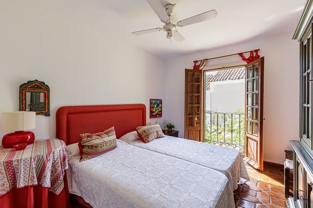 3 chambre Maison de Ville à vendre à Guadalmina Baja, Marbella avec piscine garage - 560 000 € (Ref: 9108878)