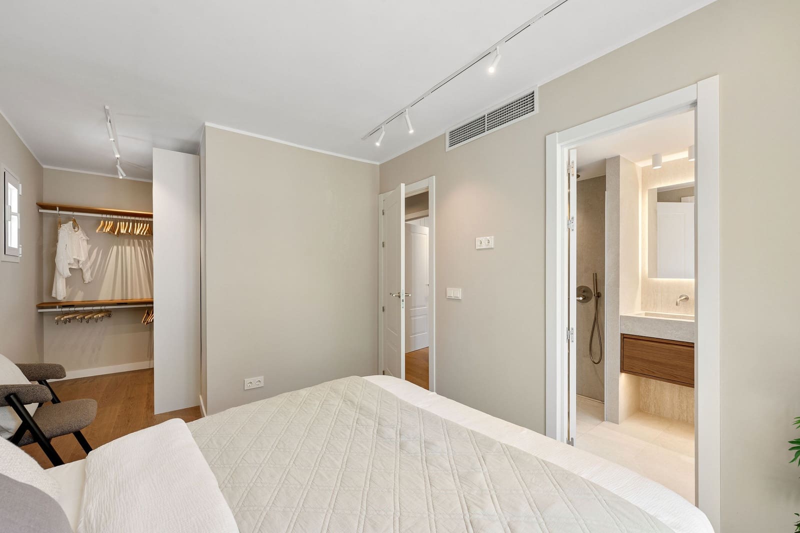 3 soverom Hus til salgs i Guadalmina med svømmebasseng garasje - € 895 000 (Ref: 9108878)
