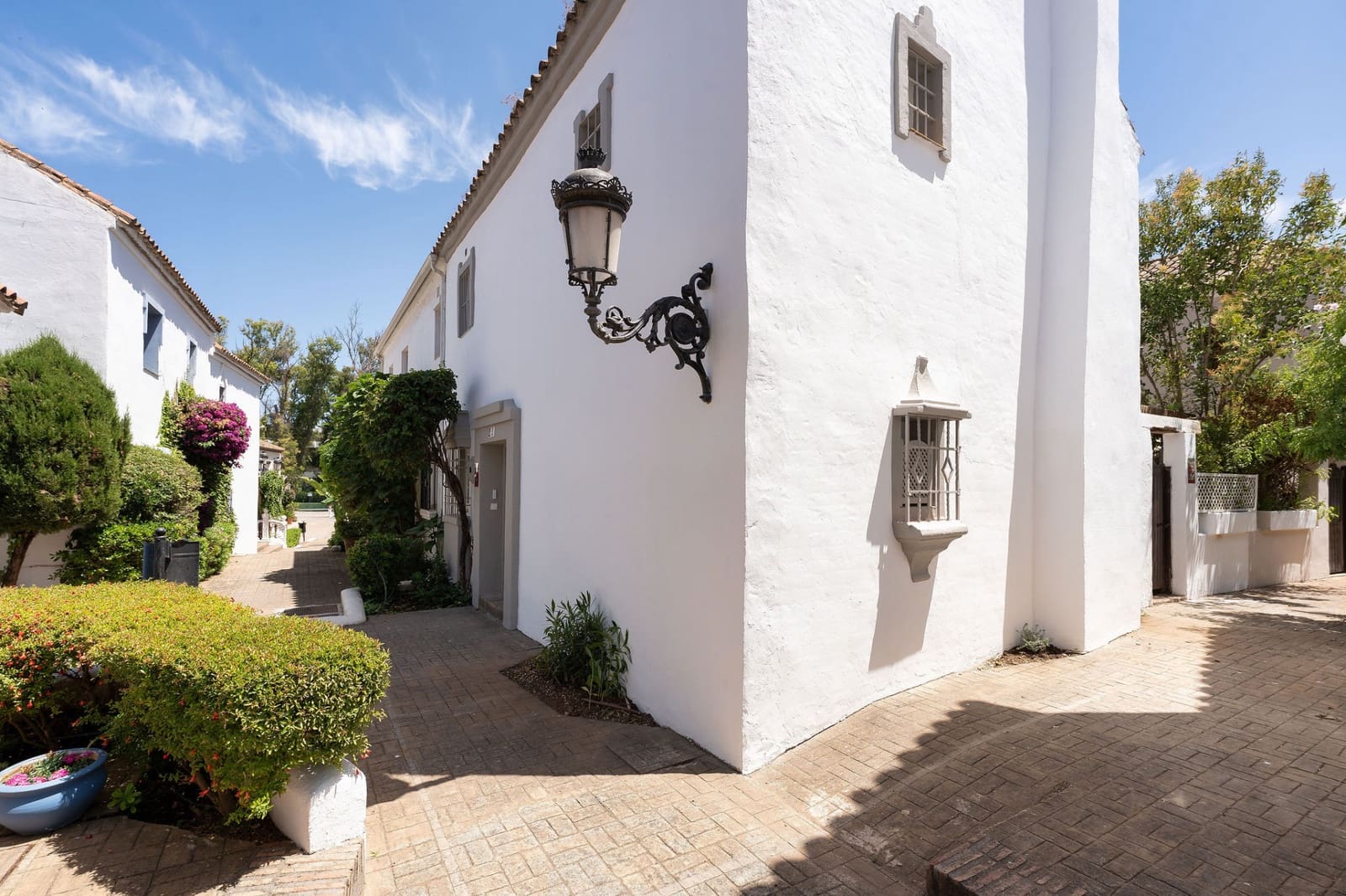 3 soverom Hus til salgs i Guadalmina med svømmebasseng garasje - € 895 000 (Ref: 9108878)