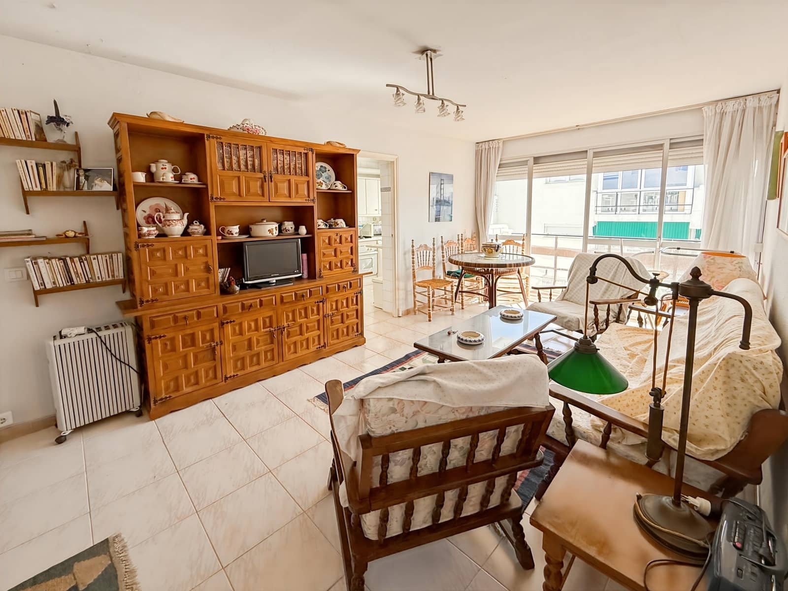 3 chambre Appartement à vendre à Estepona avec piscine garage - 270 000 € (Ref: 9114301)