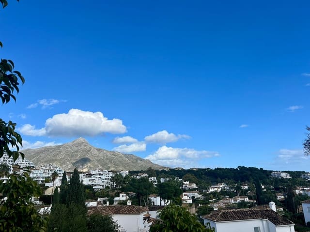 4 soveværelse Villa til salg i Marbella med swimmingpool garage - € 1.725.000 (Ref: 9118883)