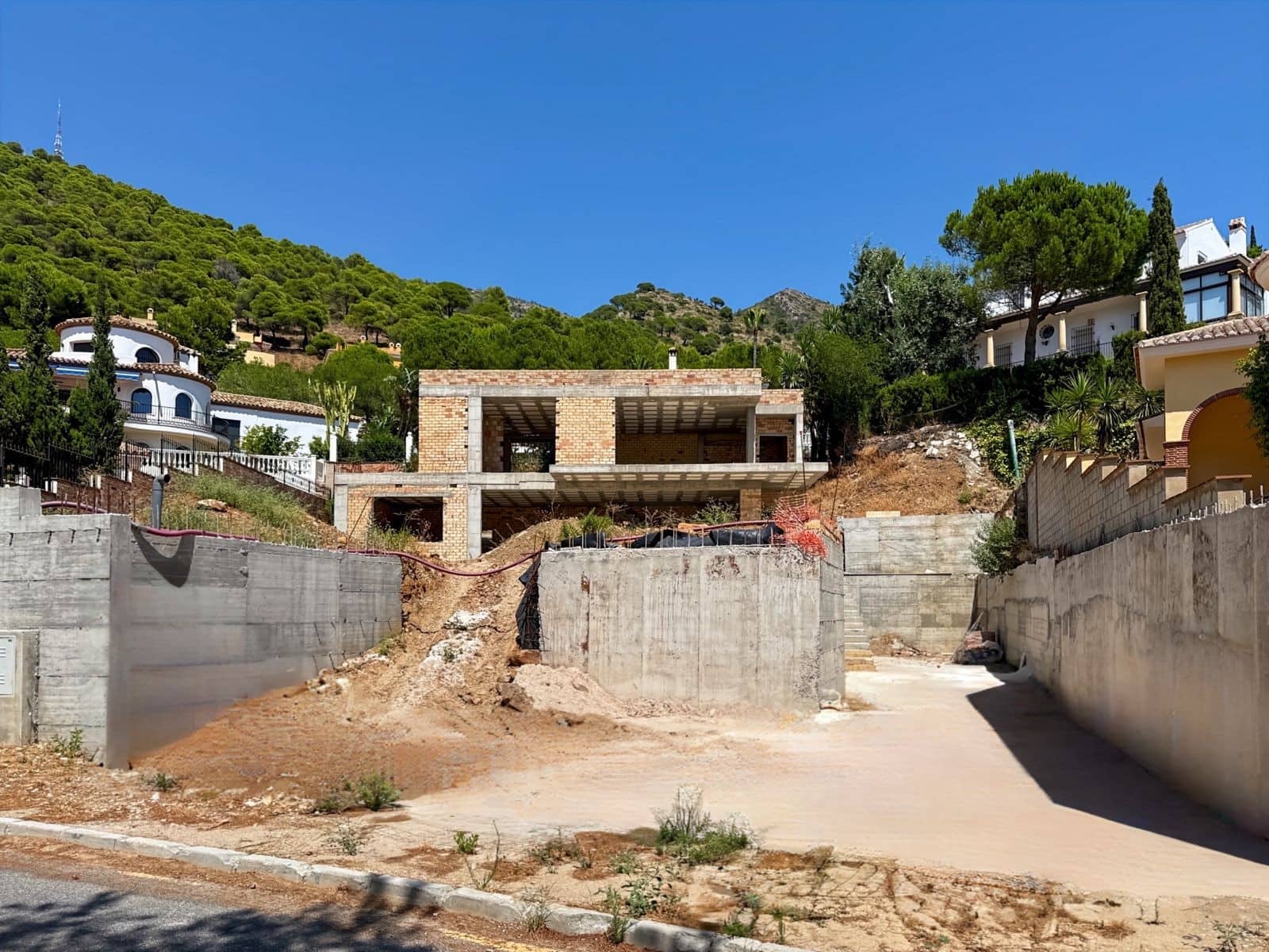 4 sypialnia Willa na sprzedaż w Mijas z basenem garażem - 1 100 000 € (Ref: 9125280)