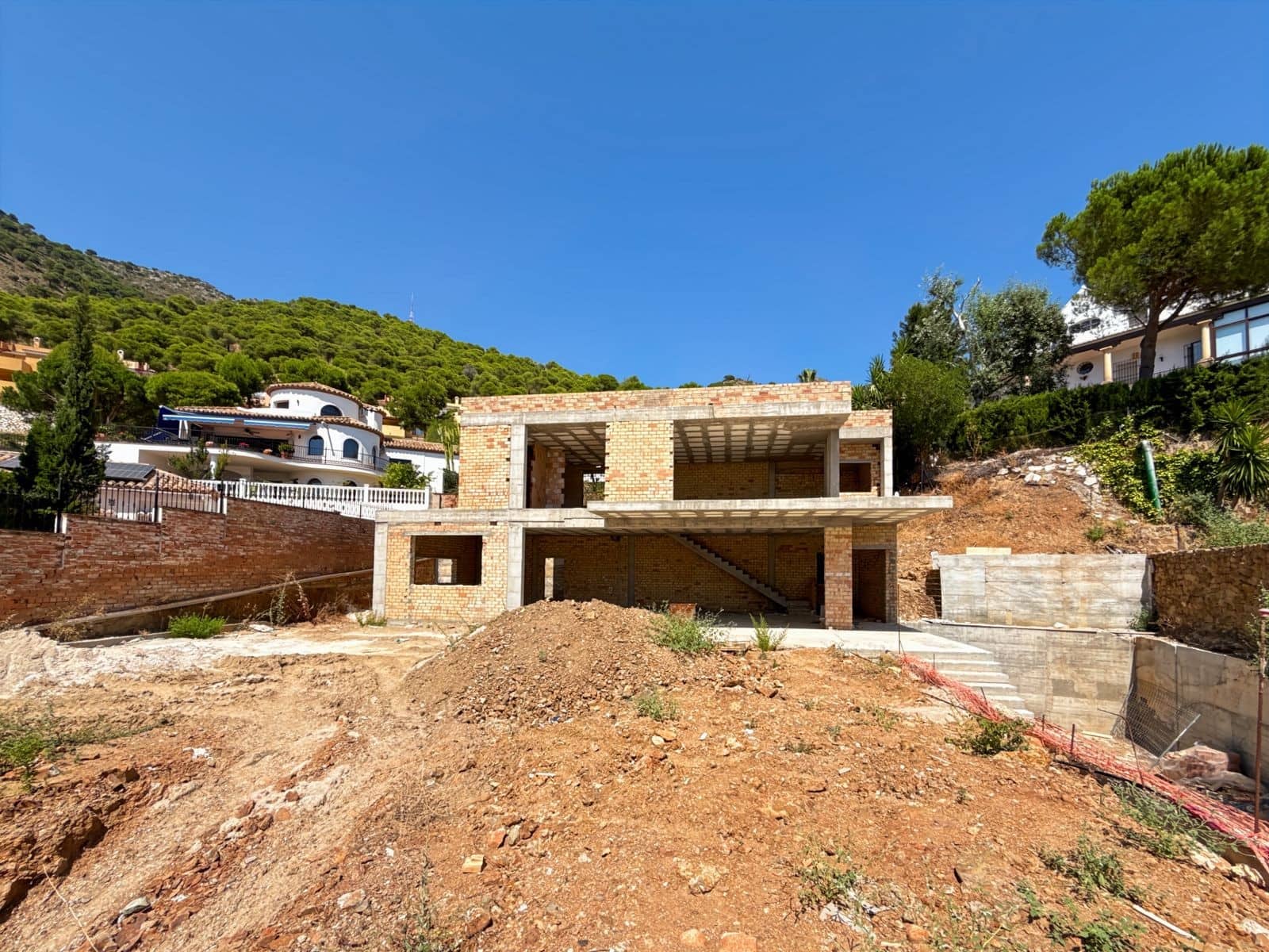 4 sypialnia Willa na sprzedaż w Mijas z basenem garażem - 1 100 000 € (Ref: 9125280)