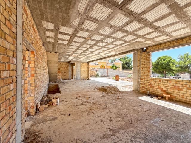 4 bedroom Villa for sale in Mijas with pool garage - € 1,100,000 (Ref: 9125280)