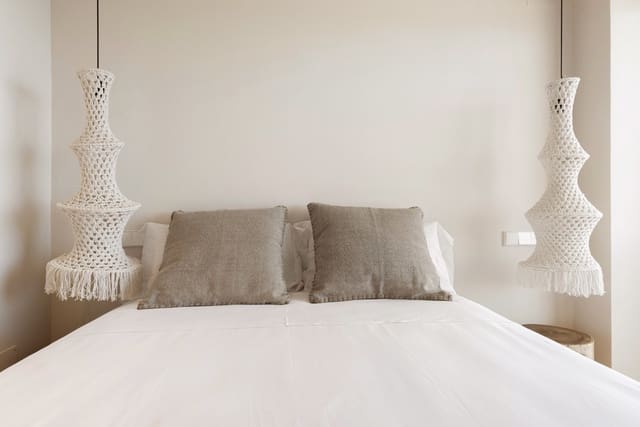 2 bedroom Apartment for sale in Marbella - € 1,390,000 (Ref: 9129615)