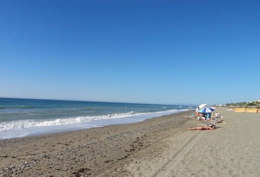 2 soverom Leilighet til salgs i Guadalmansa med svømmebasseng garasje - € 550 000 (Ref: 9134627)