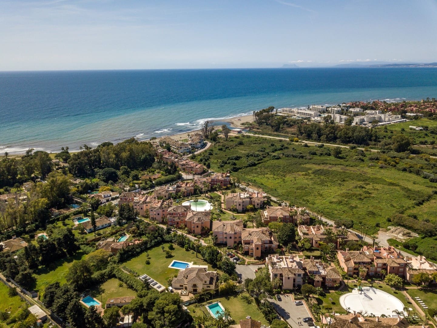 2 soverom Leilighet til salgs i Guadalmansa med svømmebasseng garasje - € 550 000 (Ref: 9134627)