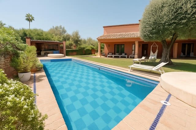 Chalet de 6 habitaciones en Marbella en venta con piscina garaje - 2.290.000 € (Ref: 9134628)