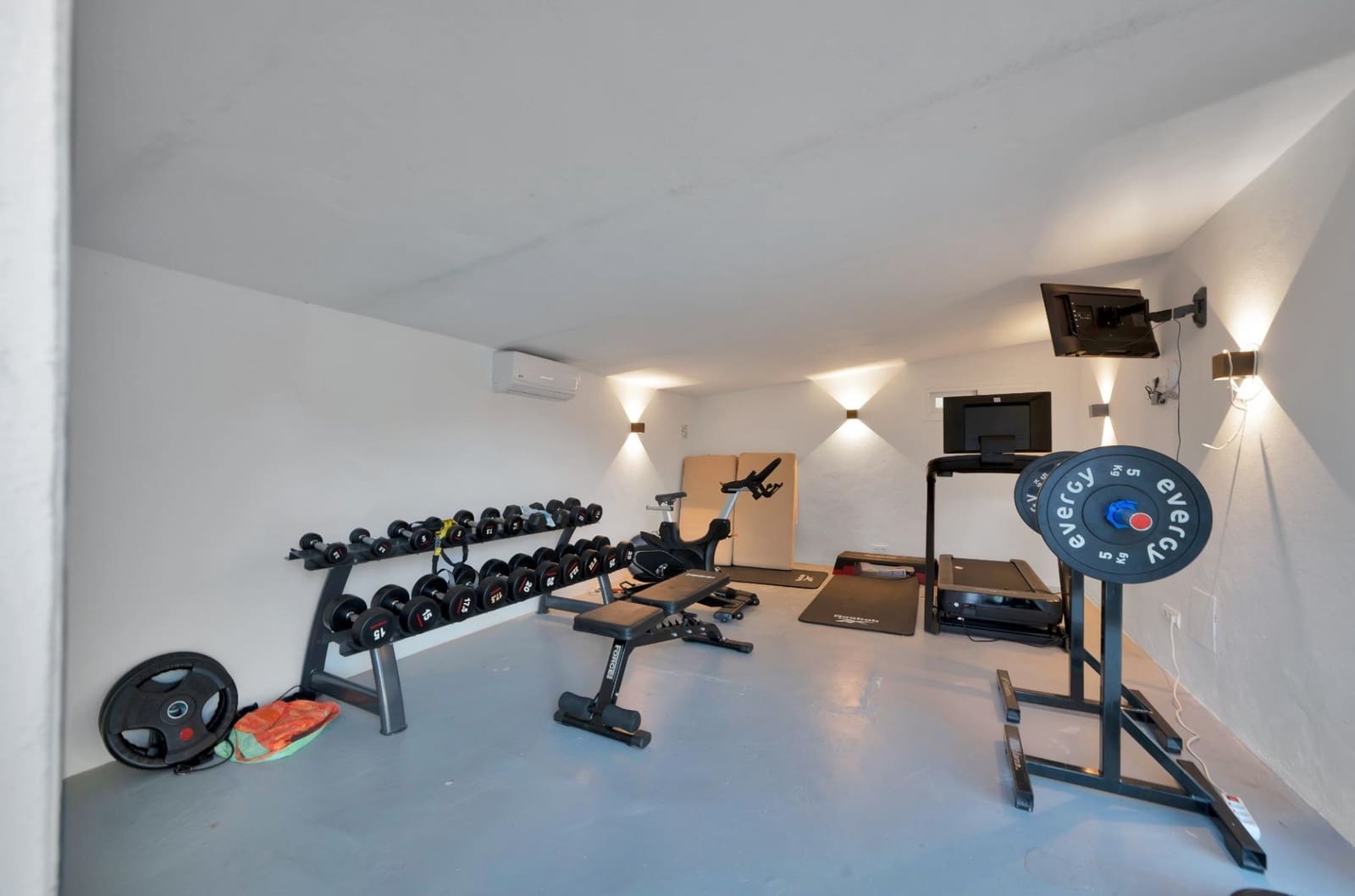 4 soverom Villa til salgs i Benahavis med svømmebasseng garasje - € 2 595 000 (Ref: 9141742)