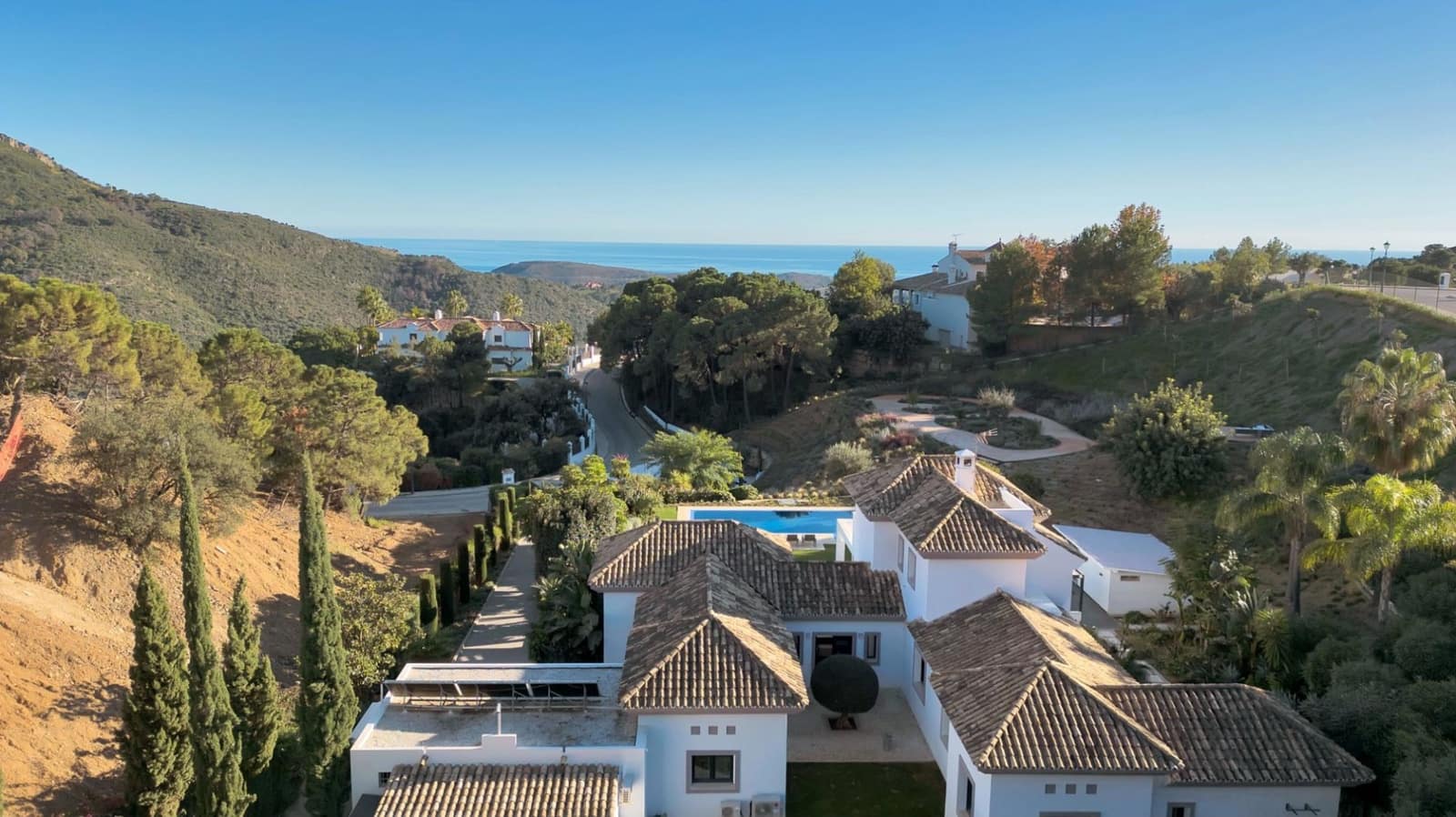 4 soverom Villa til salgs i Benahavis med svømmebasseng garasje - € 2 595 000 (Ref: 9141742)