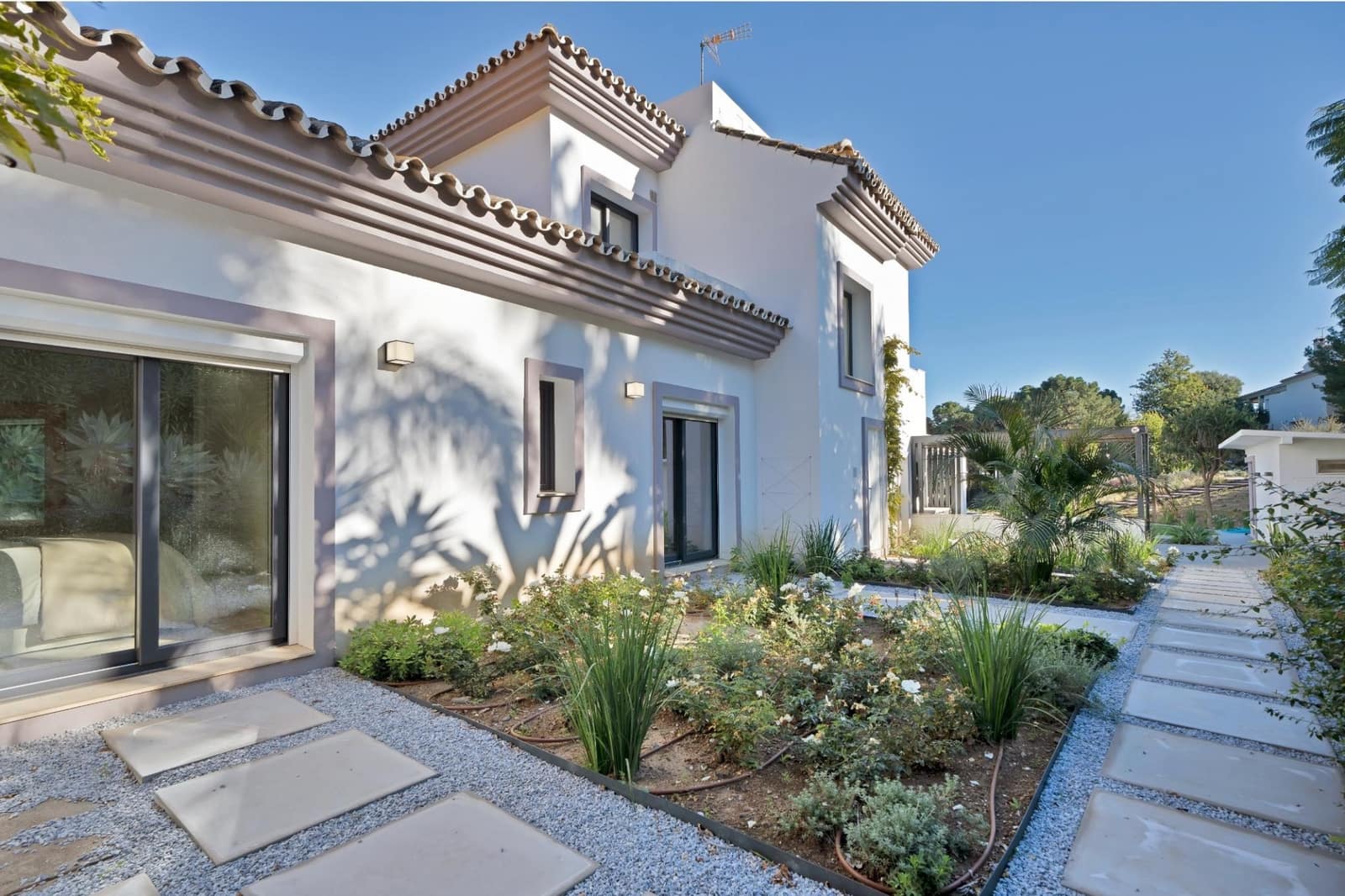 4 soverom Villa til salgs i Benahavis med svømmebasseng garasje - € 2 595 000 (Ref: 9141742)