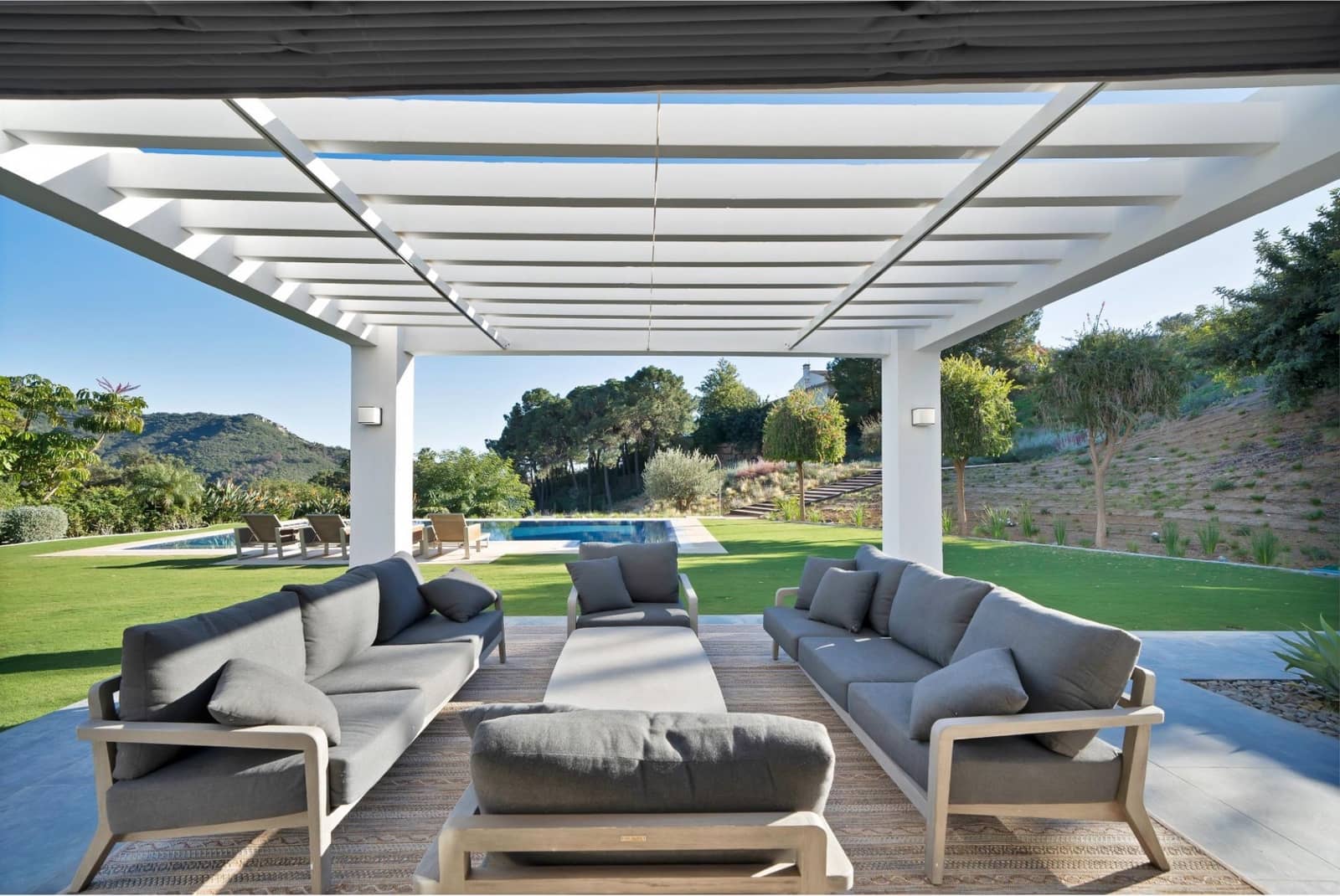 4 soverom Villa til salgs i Benahavis med svømmebasseng garasje - € 2 595 000 (Ref: 9141742)