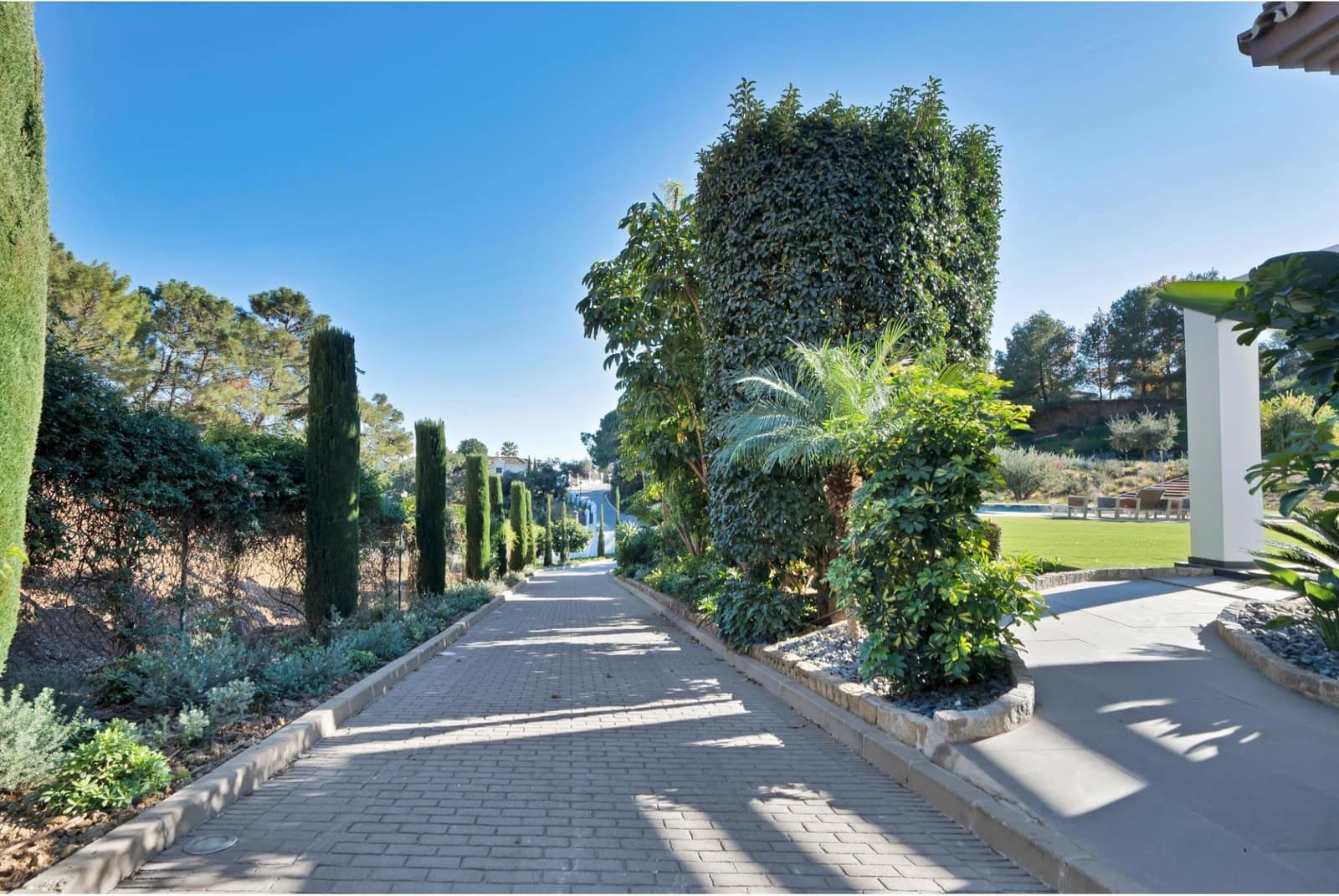 4 sypialnia Willa na sprzedaż w Benahavis z basenem garażem - 2 595 000 € (Ref: 9141742)