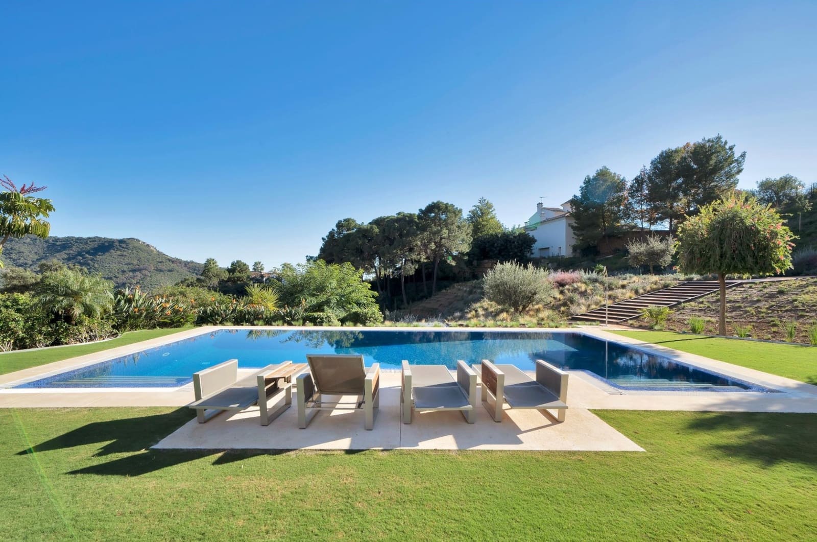 4 sypialnia Willa na sprzedaż w Benahavis z basenem garażem - 2 595 000 € (Ref: 9141742)