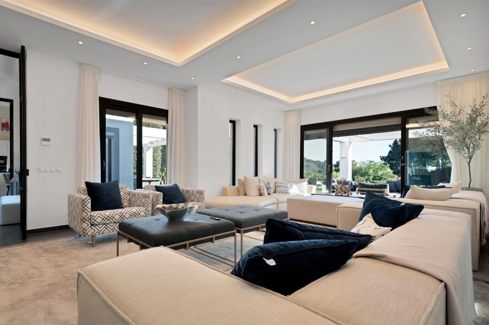 4 sypialnia Willa na sprzedaż w Benahavis z basenem garażem - 2 595 000 € (Ref: 9141742)