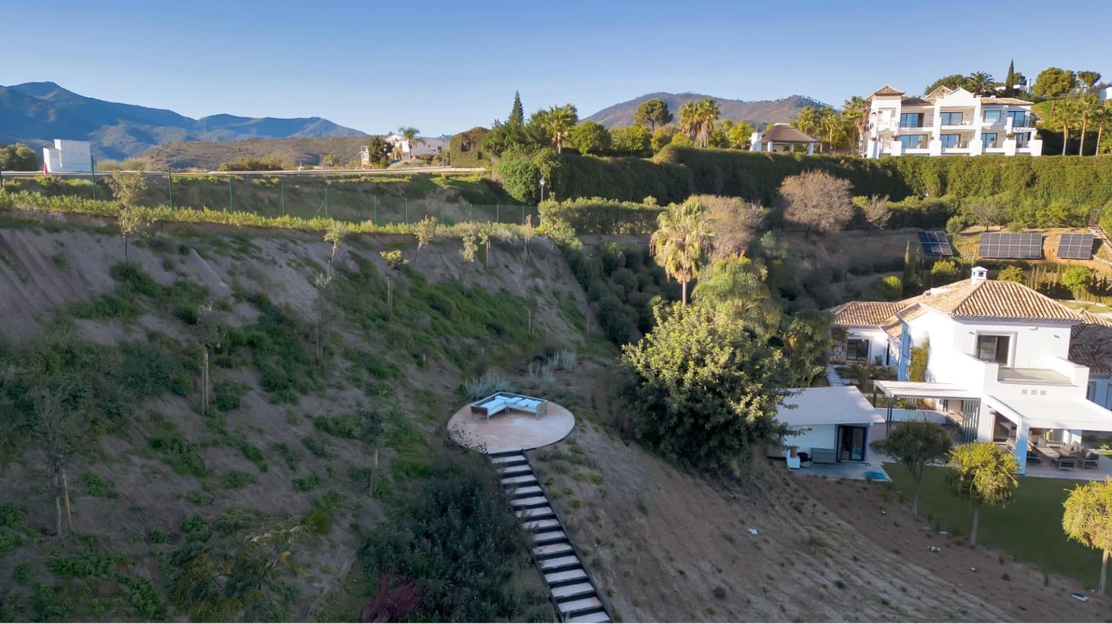 4 sypialnia Willa na sprzedaż w Benahavis z basenem garażem - 2 595 000 € (Ref: 9141742)