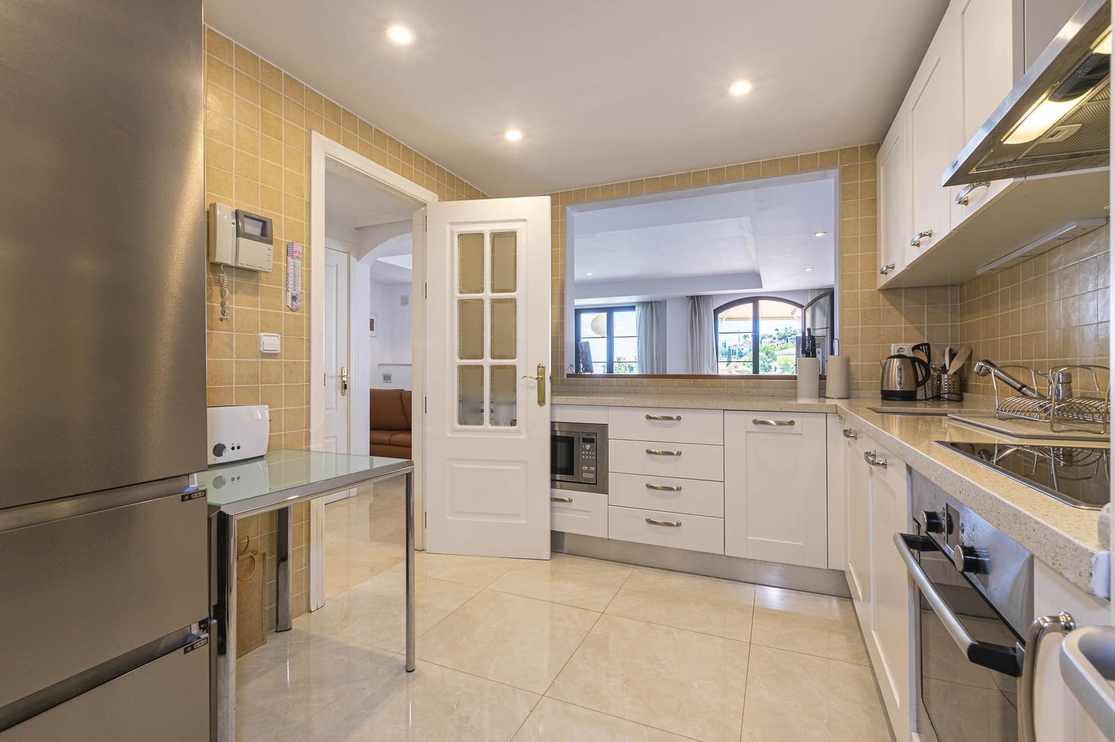 4 makuuhuone Omakotitalo myytävänä paikassa Benahavis mukana uima-altaan 
autotalli - 760 000 € (Ref: 9143131)