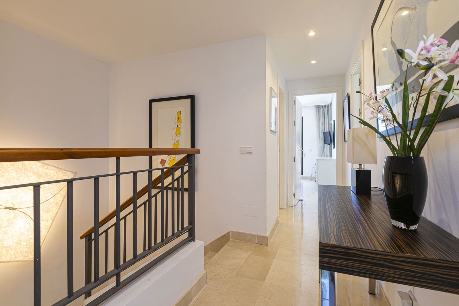 4 makuuhuone Omakotitalo myytävänä paikassa Benahavis mukana uima-altaan 
autotalli - 760 000 € (Ref: 9143131)