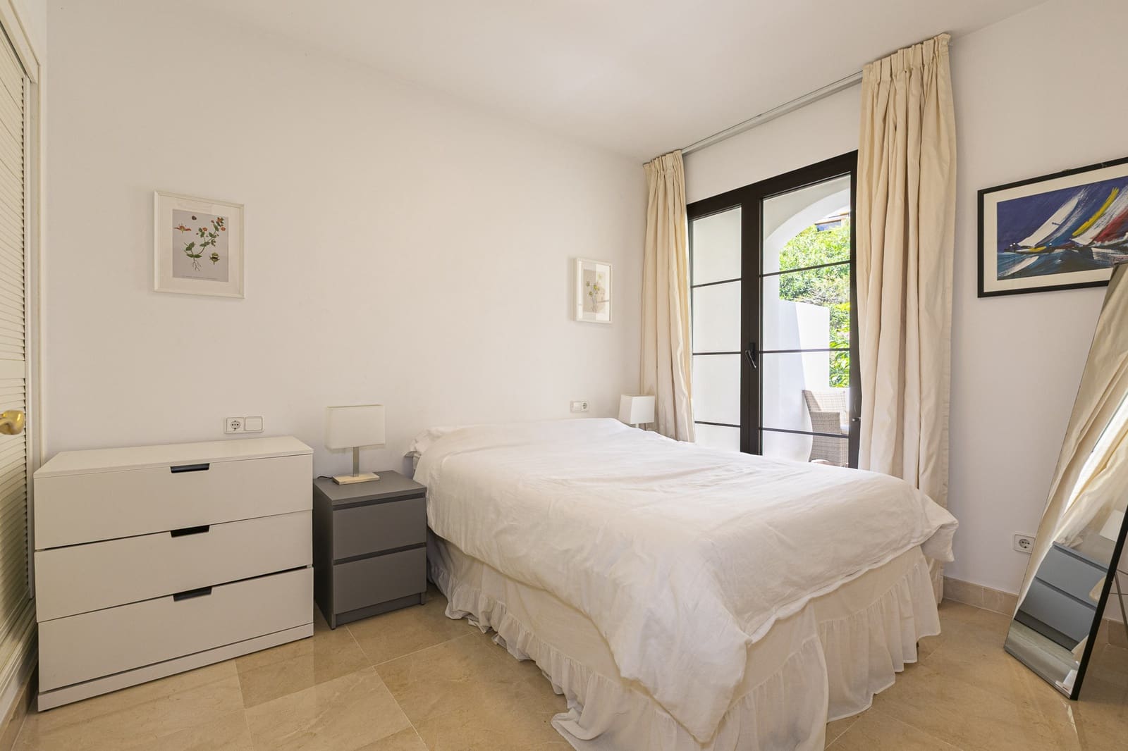 4 makuuhuone Omakotitalo myytävänä paikassa Benahavis mukana uima-altaan 
autotalli - 760 000 € (Ref: 9143131)