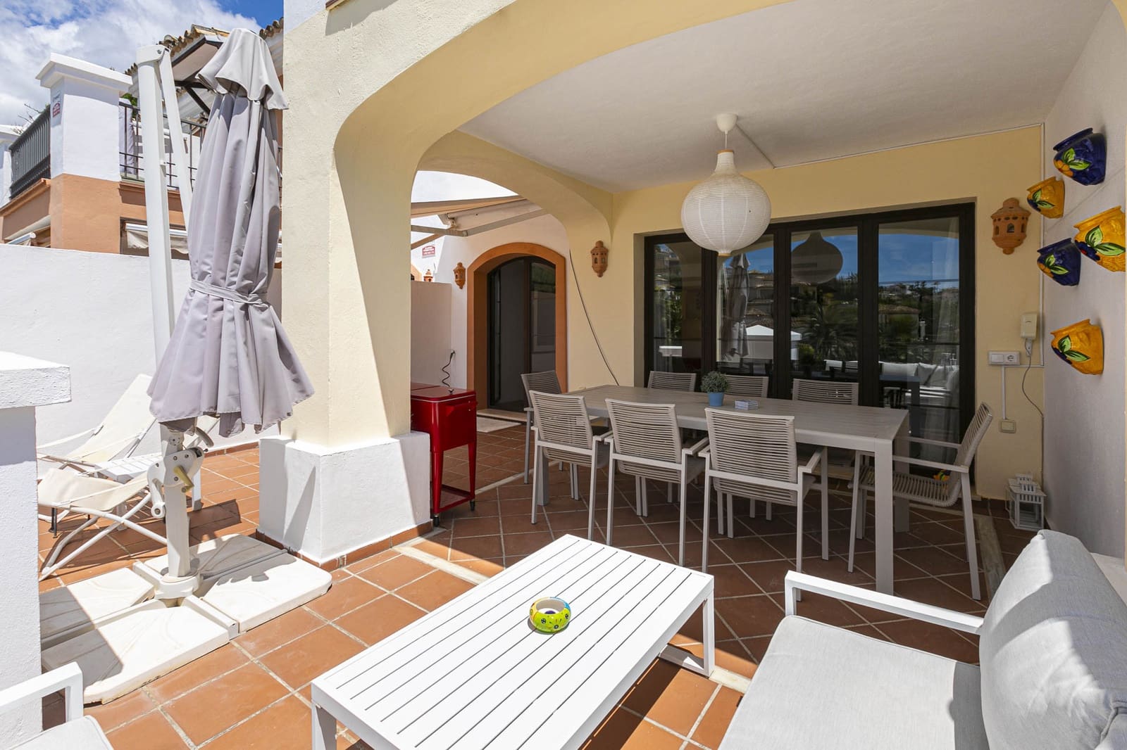 4 makuuhuone Omakotitalo myytävänä paikassa Benahavis mukana uima-altaan 
autotalli - 760 000 € (Ref: 9143131)