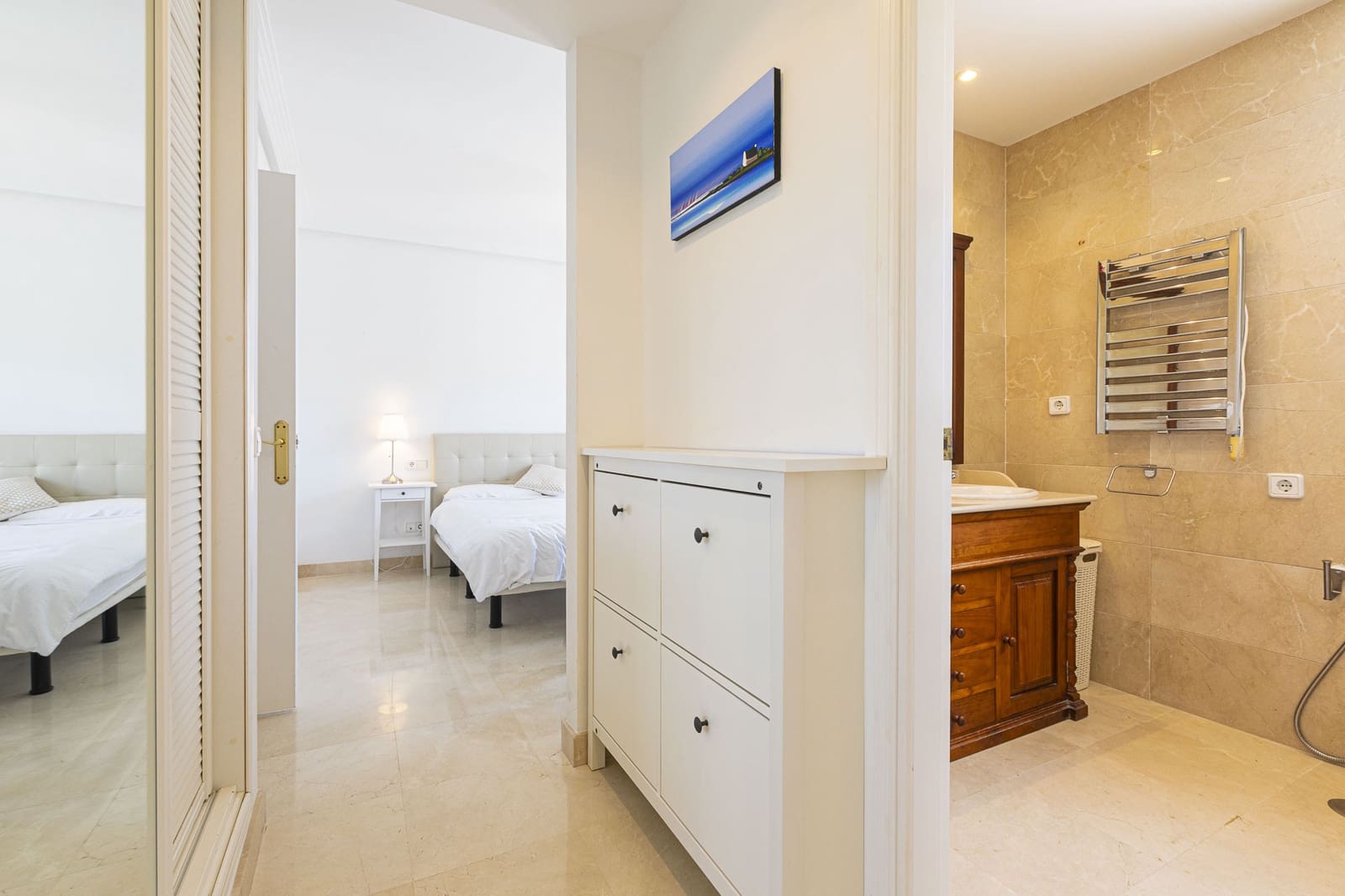 4 makuuhuone Omakotitalo myytävänä paikassa Benahavis mukana uima-altaan 
autotalli - 760 000 € (Ref: 9143131)