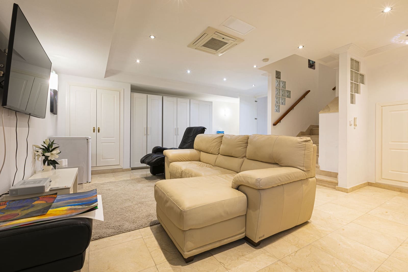 4 makuuhuone Omakotitalo myytävänä paikassa Benahavis mukana uima-altaan 
autotalli - 760 000 € (Ref: 9143131)