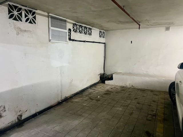 Garage te koop in Marbella - € 32.000 (Ref: 9161190)