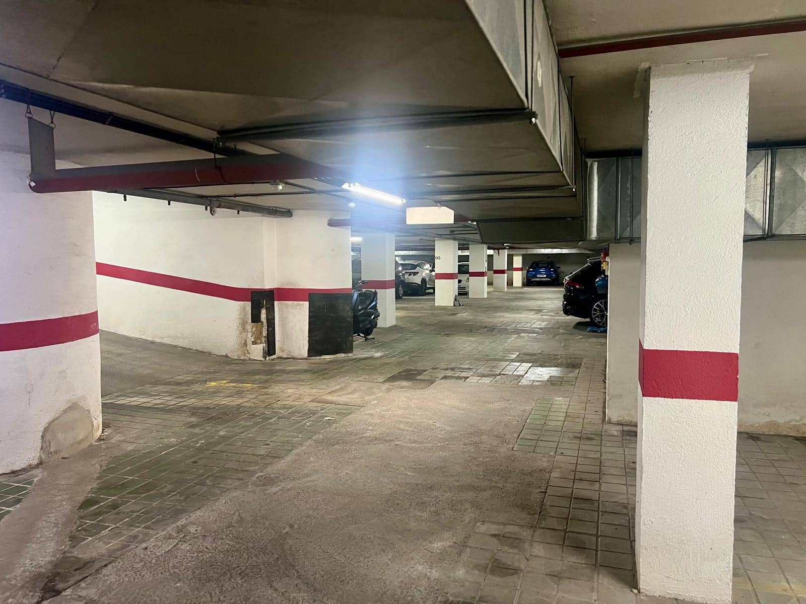 Garage til salg i Marbella - € 32.000 (Ref: 9161190)