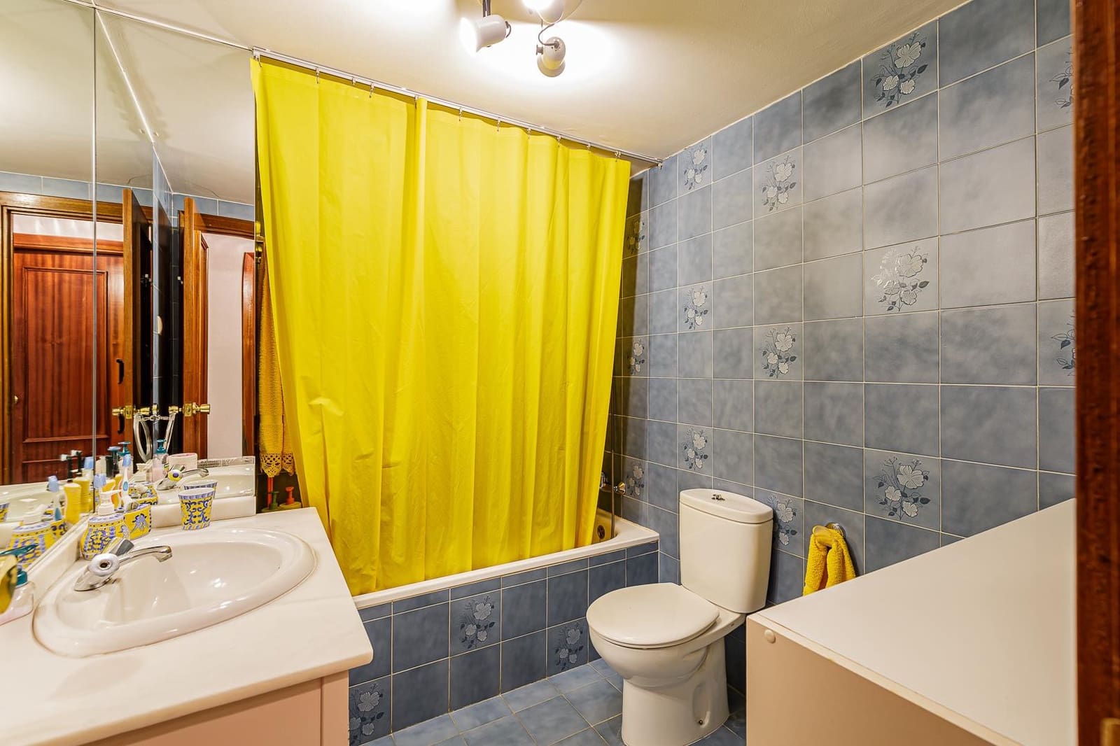 4 bedroom Apartment for sale in Marbella - € 595,000 (Ref: 9185639)