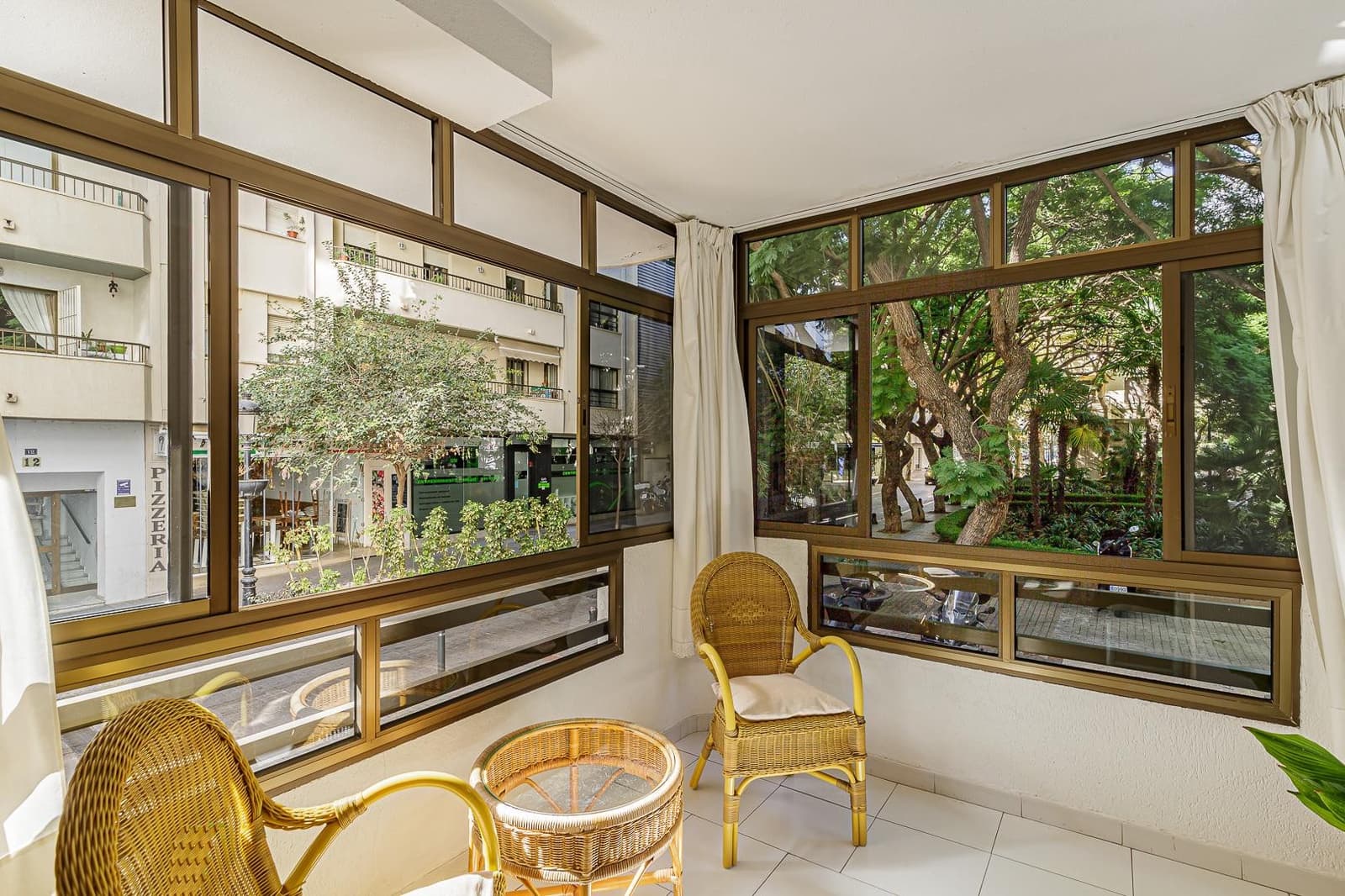 4 bedroom Apartment for sale in Marbella - € 595,000 (Ref: 9185639)