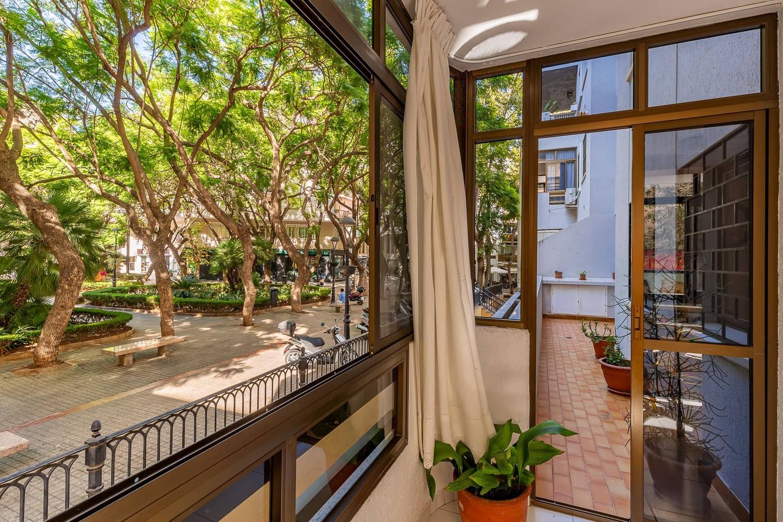 4 bedroom Apartment for sale in Marbella - € 595,000 (Ref: 9185639)