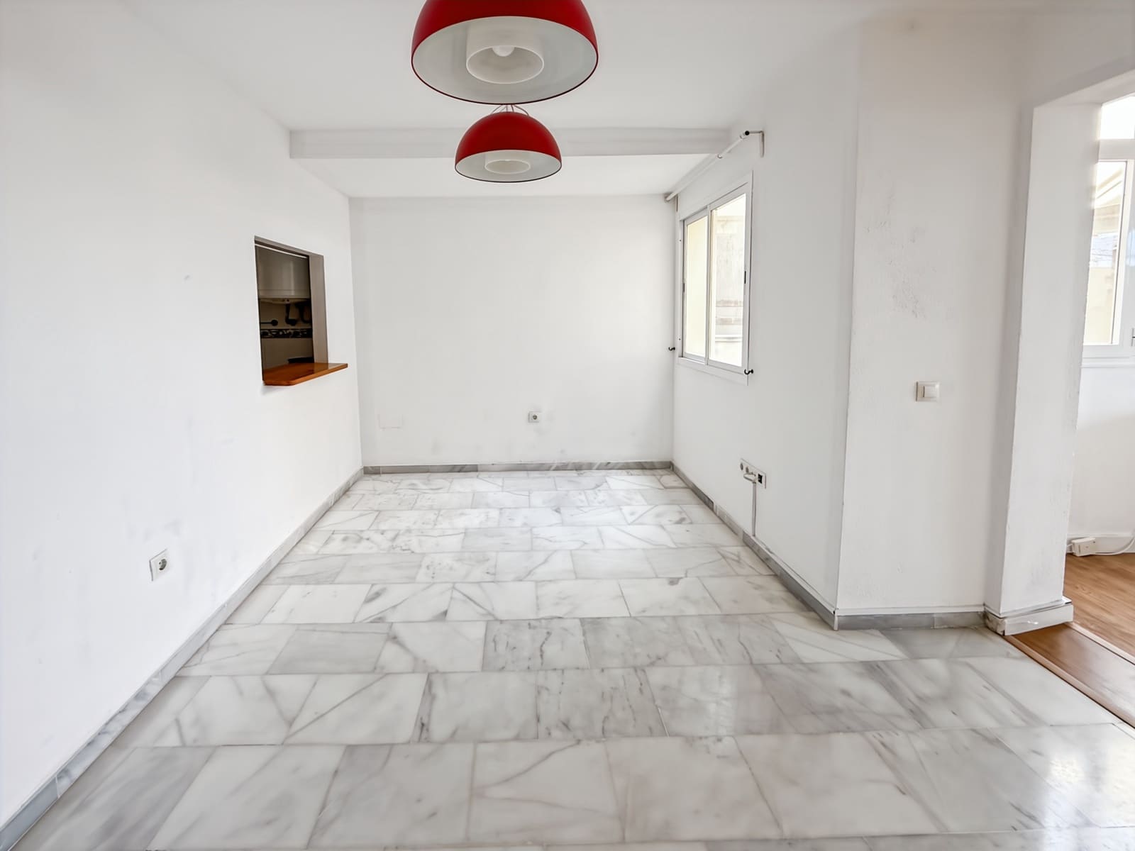 2 makuuhuone Asunto myytävänä paikassa Fuengirola mukana uima-altaan 
autotalli - 255 000 € (Ref: 9187133)