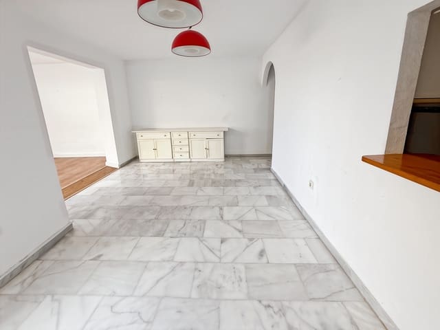 2 bedroom Flat for sale in Torreblanca, Fuengirola with pool garage - € 270,000 (Ref: 9187133)