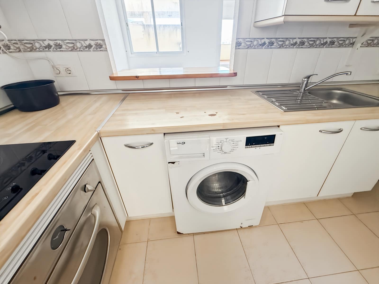 2 makuuhuone Asunto myytävänä paikassa Fuengirola mukana uima-altaan 
autotalli - 255 000 € (Ref: 9187133)