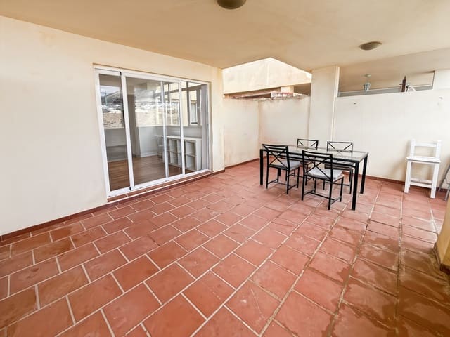 2 bedroom Flat for sale in Torreblanca, Fuengirola with pool garage - € 270,000 (Ref: 9187133)