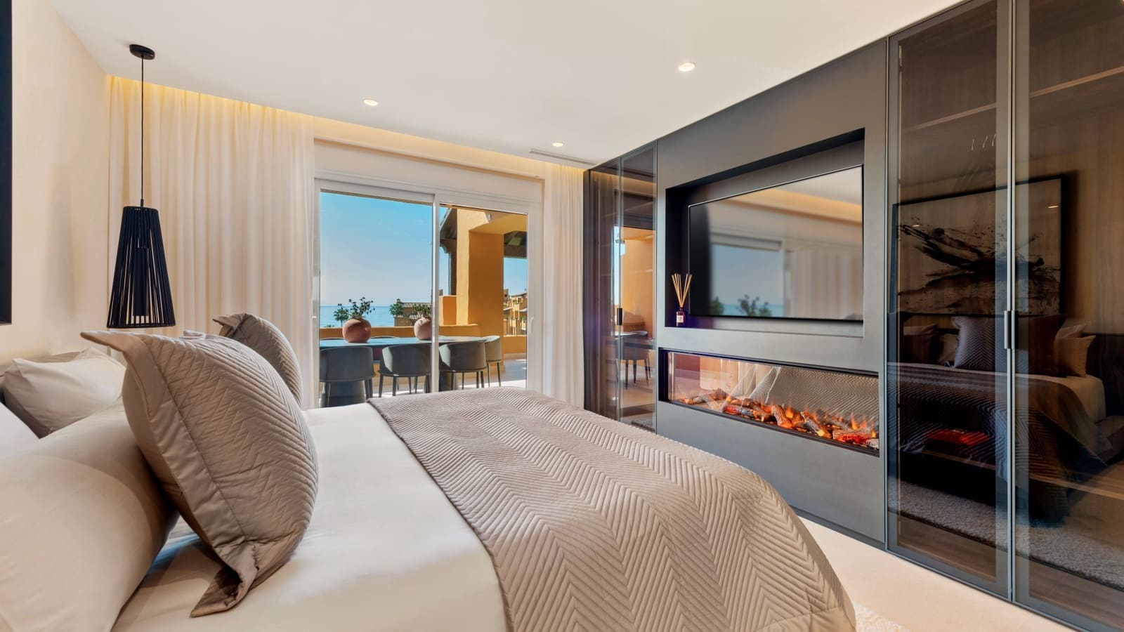 3 bedroom Apartment for sale in Estepona with pool garage - € 2,395,000 (Ref: 9187134)