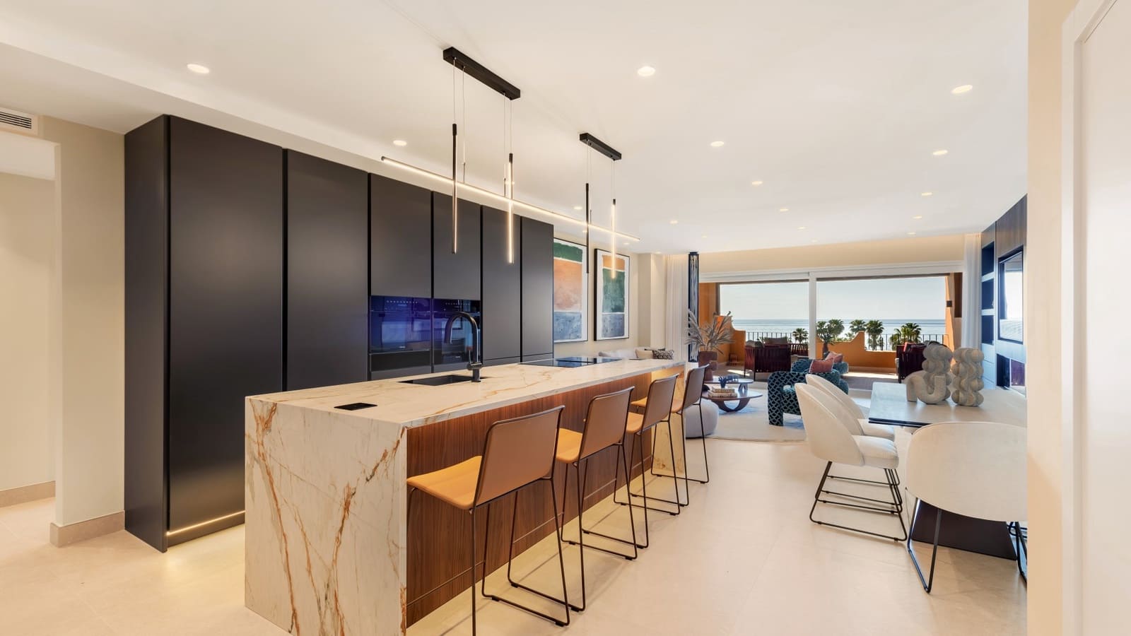 3 bedroom Apartment for sale in Estepona with pool garage - € 2,395,000 (Ref: 9187134)