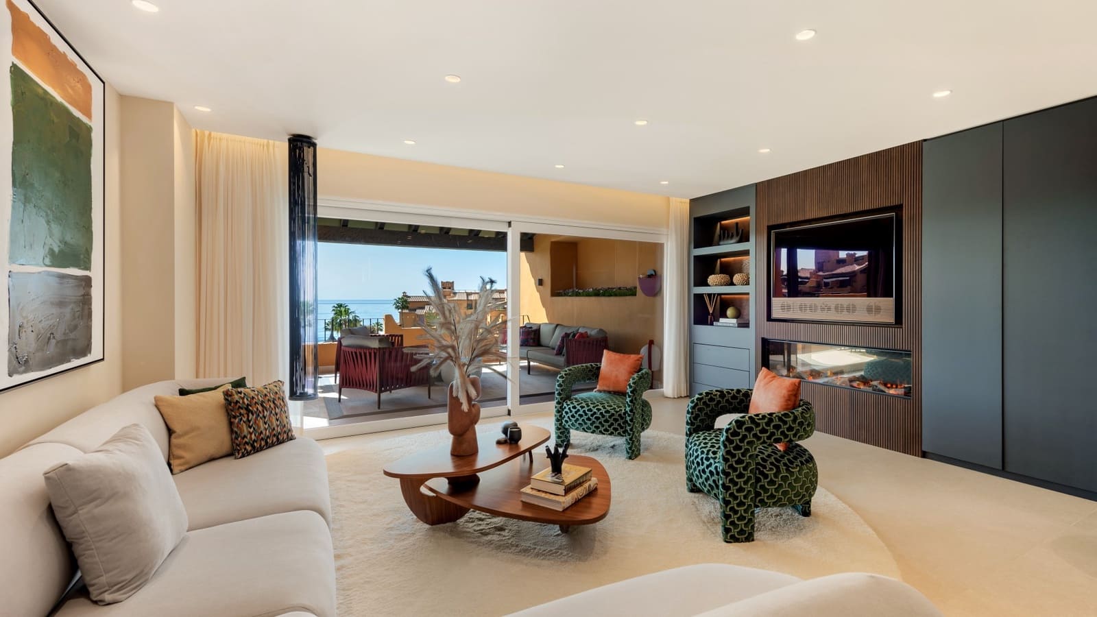 3 bedroom Apartment for sale in Estepona with pool garage - € 2,395,000 (Ref: 9187134)