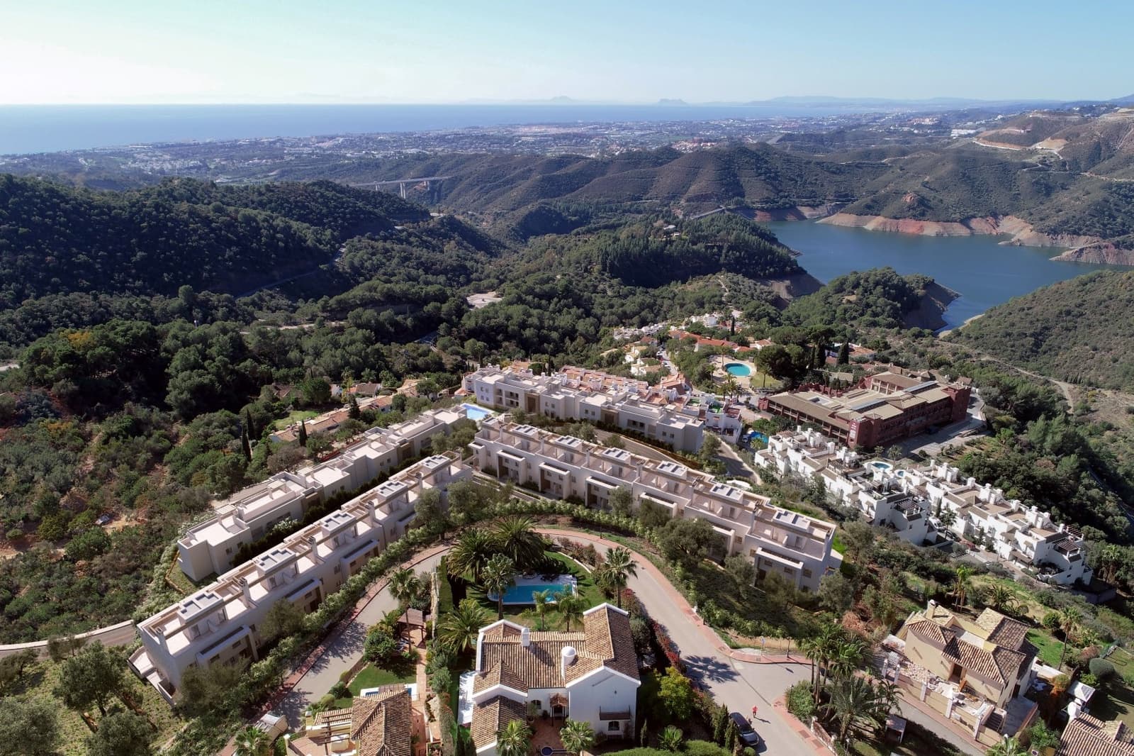 3 bedroom Townhouse for sale in Istan with pool garage - € 625,000 (Ref: 9188633)