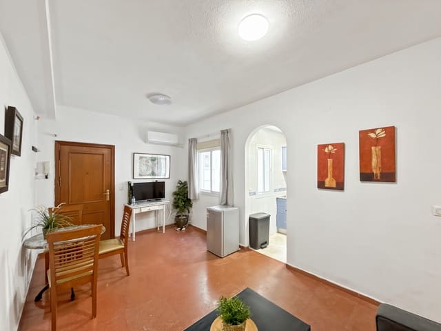 1 bedroom Apartment for sale in Centro Historico, Málaga city - € 350,000 (Ref: 9189662)