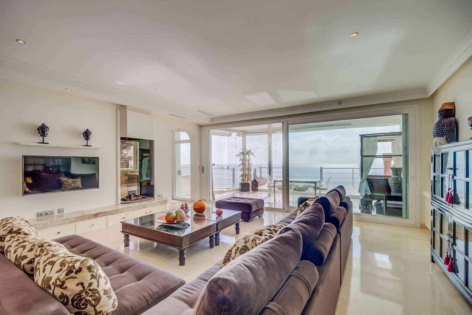 3 sypialnia Mieszkanie na sprzedaż w Benalmadena Costa z basenem garażem - 1 585 000 € (Ref: 9200667)