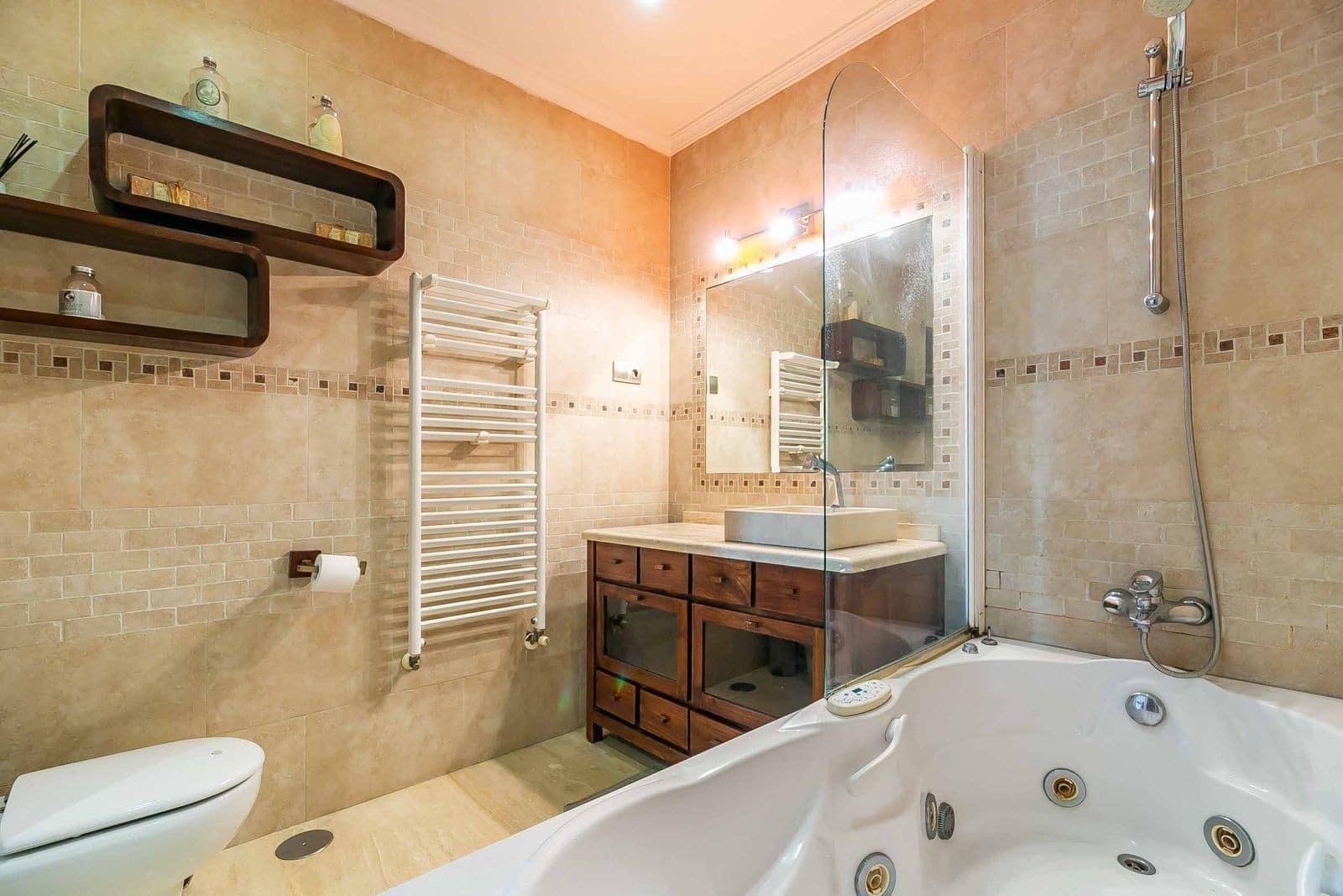 3 sypialnia Mieszkanie na sprzedaż w Benalmadena Costa z basenem garażem - 1 585 000 € (Ref: 9200667)