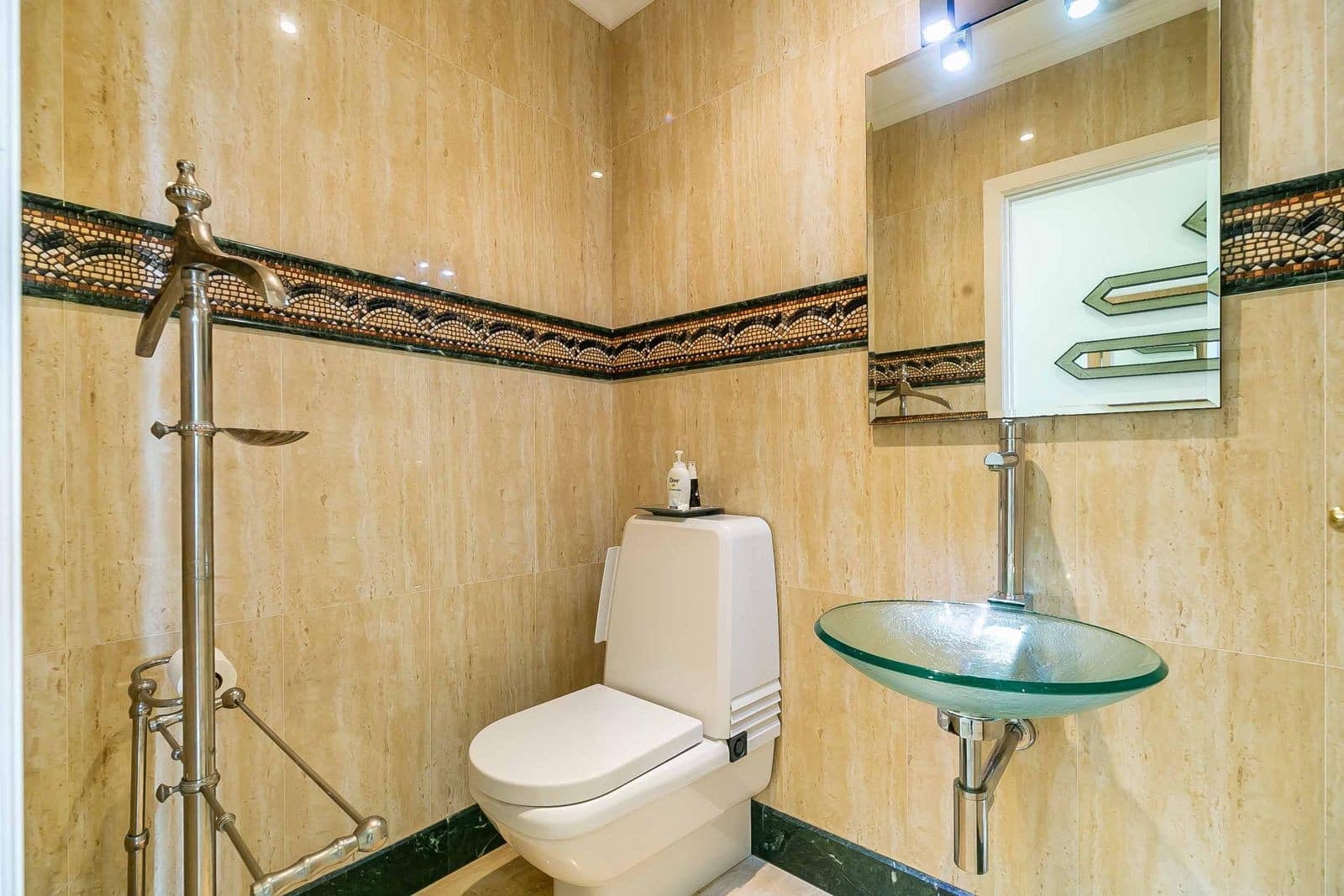 3 sypialnia Mieszkanie na sprzedaż w Benalmadena Costa z basenem garażem - 1 585 000 € (Ref: 9200667)