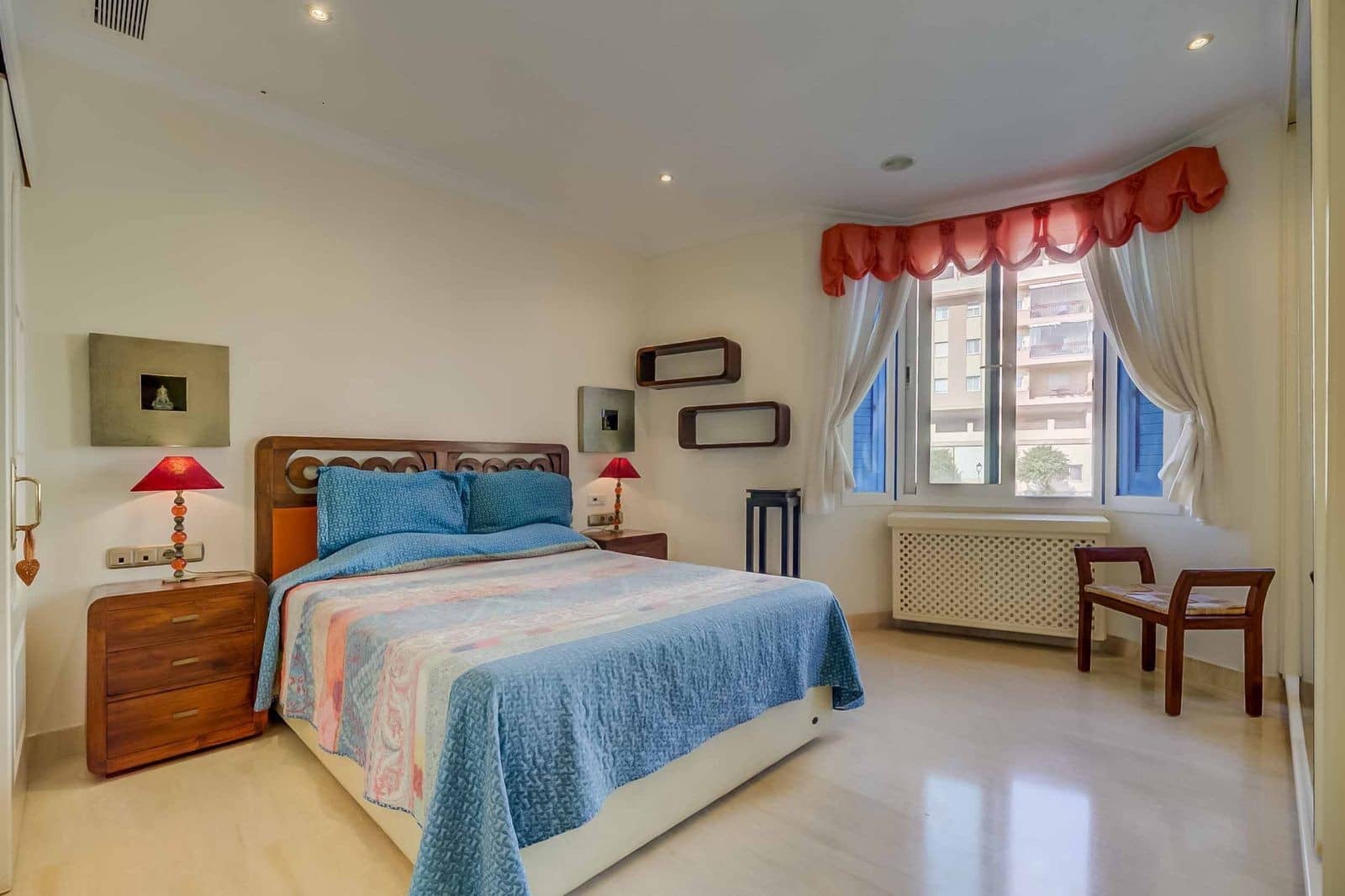 3 makuuhuone Asunto myytävänä paikassa Benalmadena Costa mukana uima-altaan 
autotalli - 1 585 000 € (Ref: 9200667)
