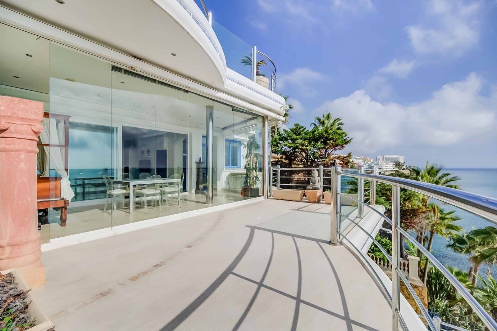 3 makuuhuone Asunto myytävänä paikassa Benalmadena Costa mukana uima-altaan 
autotalli - 1 585 000 € (Ref: 9200667)