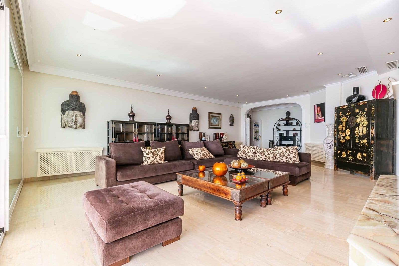 3 makuuhuone Asunto myytävänä paikassa Benalmadena Costa mukana uima-altaan 
autotalli - 1 585 000 € (Ref: 9200667)