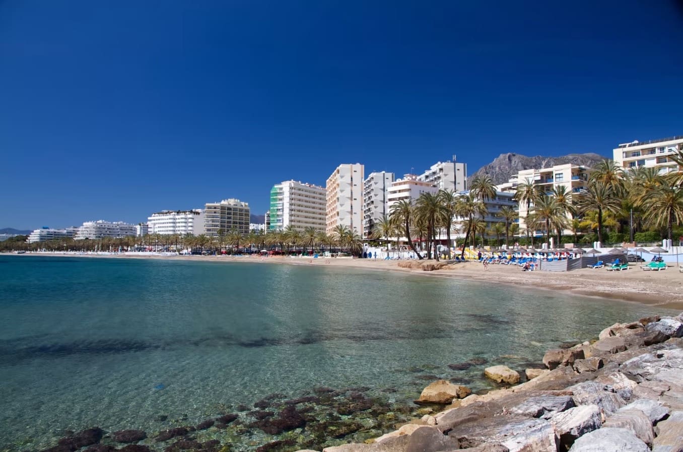 7 sypialnia Komercyjne na sprzedaż w Marbella - 1 500 000 € (Ref: 9206656)