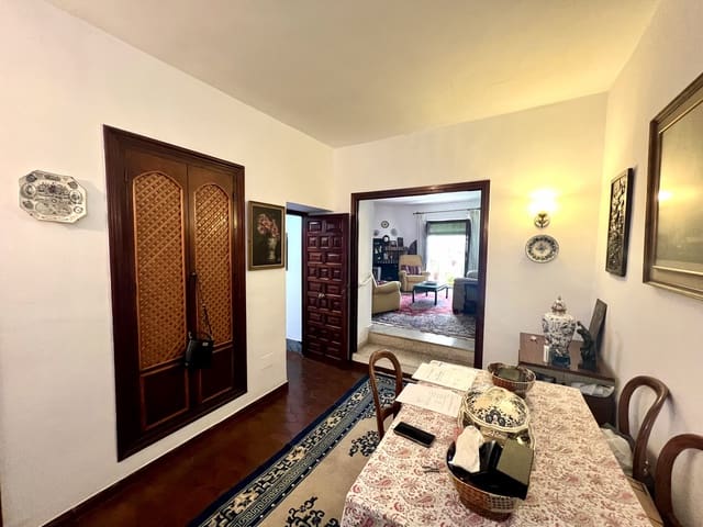 7 sovrum Kommersiell till salu i Marbella - 1 500 000 € (Ref: 9206656)