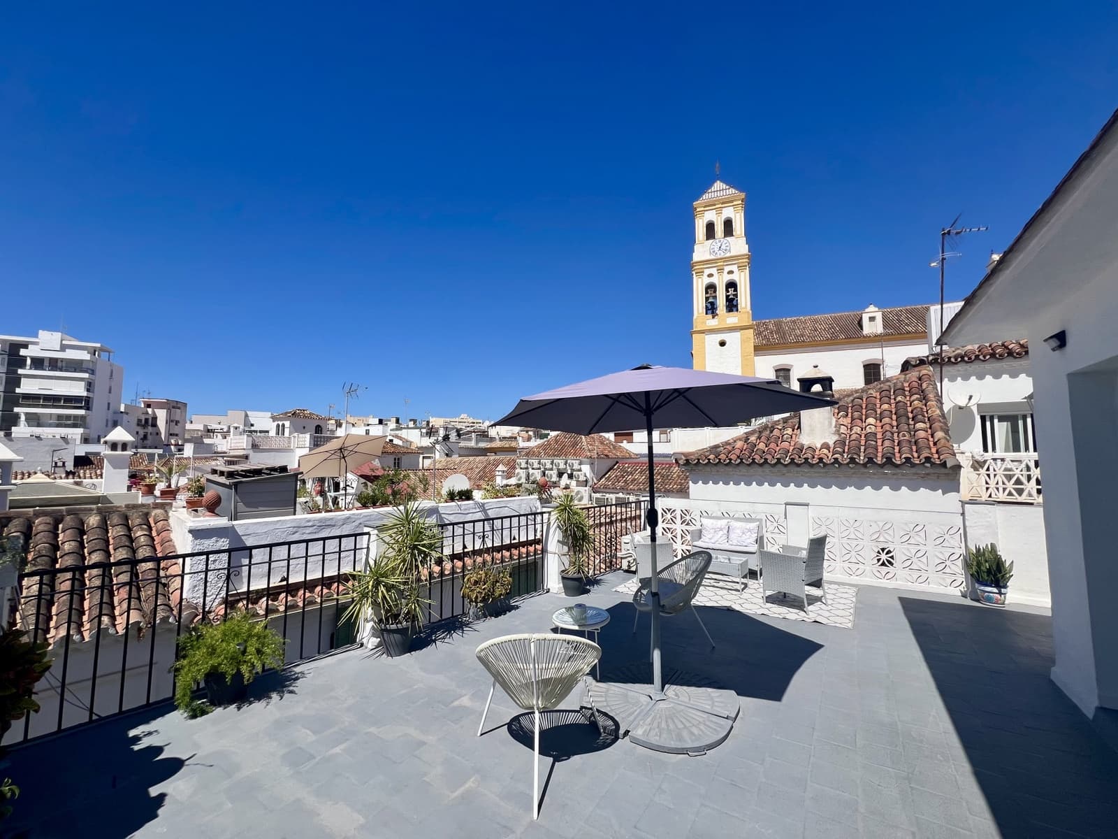 7 Zimmer Gewerbe zu verkaufen in Marbella - 1.500.000 € (Ref: 9206656)